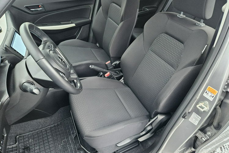 Suzuki Swift zdjęcie 14