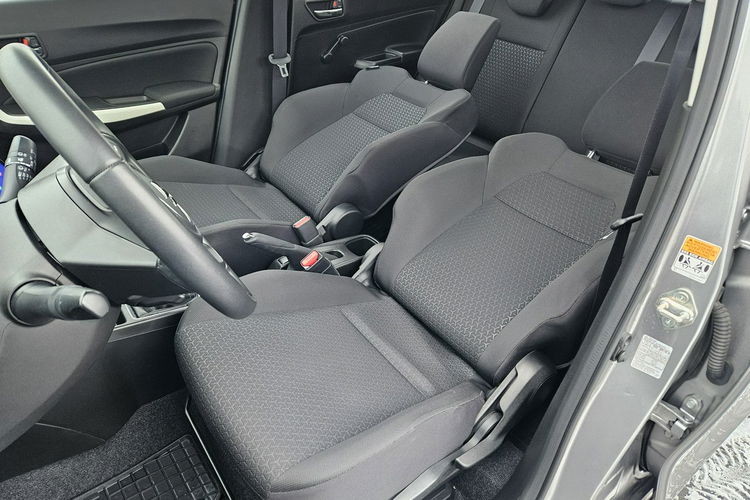 Suzuki Swift zdjęcie 18