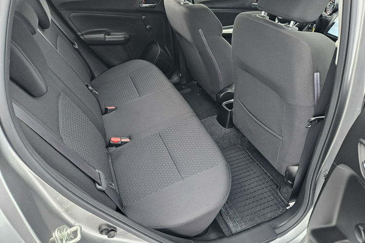 Suzuki Swift zdjęcie 20