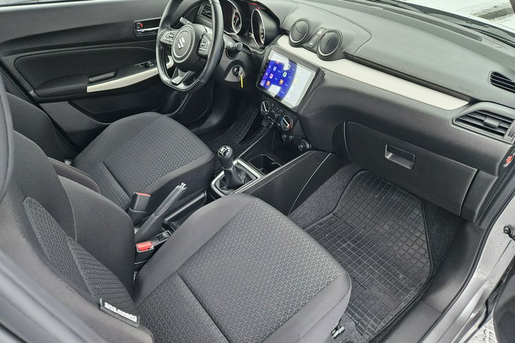 Suzuki Swift zdjęcie 21