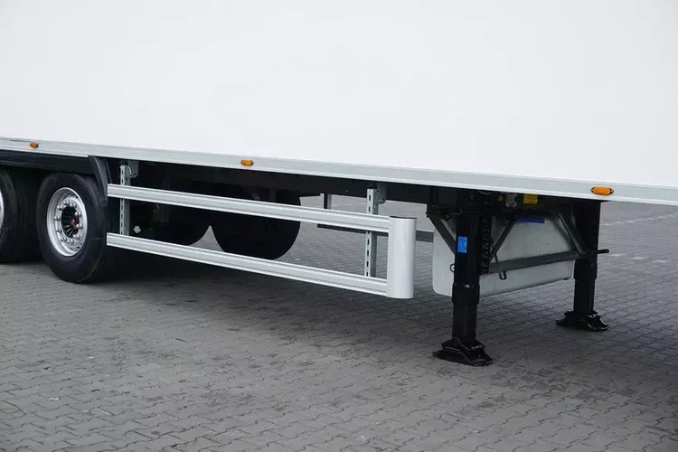 Lamberet / CHŁODNIA / CARRIER 1950 / MULTITEMPERATURA / OŚ PODNOSZONA zdjęcie 17