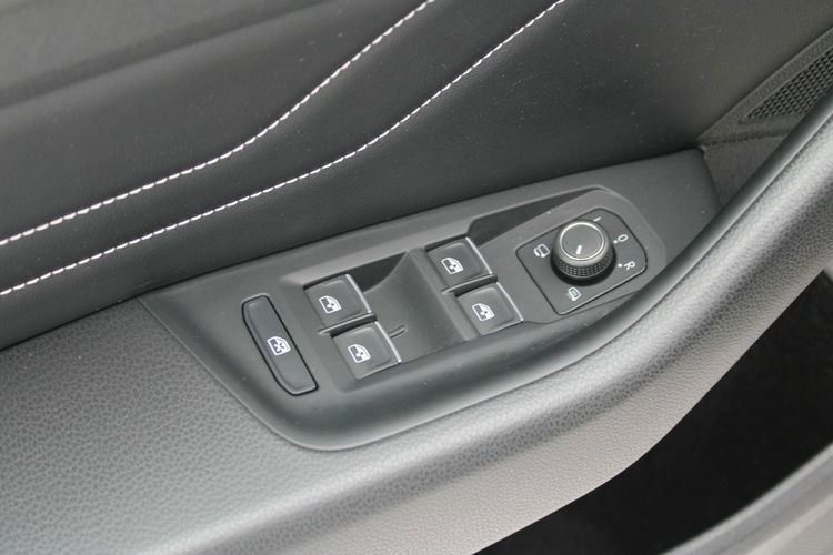 Volkswagen Arteon TDI R-LINE Virtual DSG Gwarancja zdjęcie 18