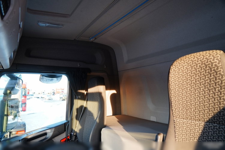 Scania R 450 / RETARDER / HYDRAULIKA / KLIMATYZACJA POSTOJOWA / OPONY 100%  zdjęcie 26