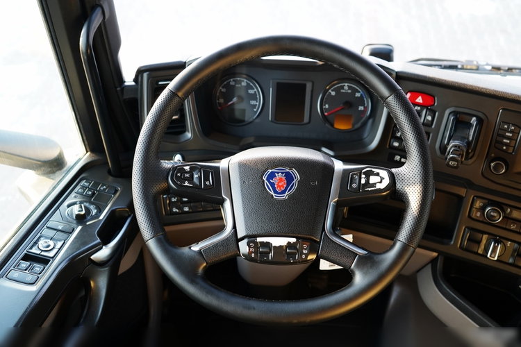 Scania R 450 / RETARDER / HYDRAULIKA / KLIMATYZACJA POSTOJOWA / OPONY 100%  zdjęcie 29