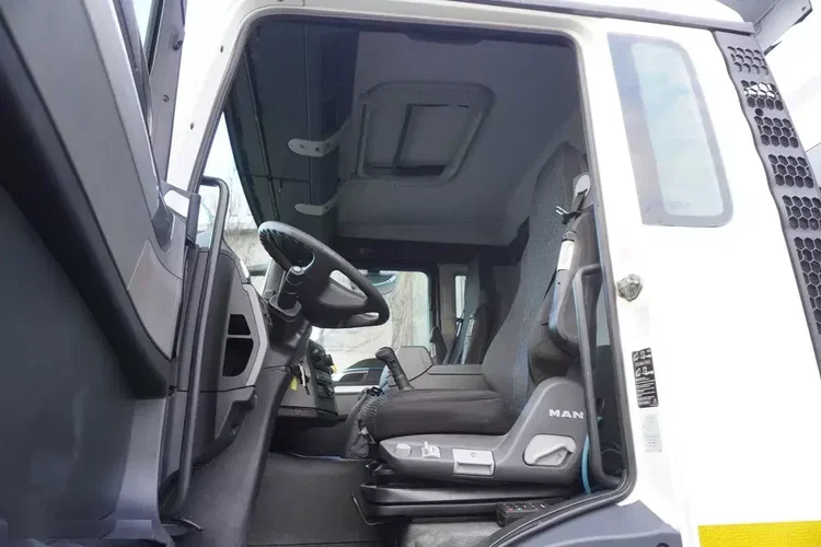 MAN TGM 26.340 / Zabudowa WUKO Rivard 11.8 m3 / 120 tys. km / oś skrętna zdjęcie 23