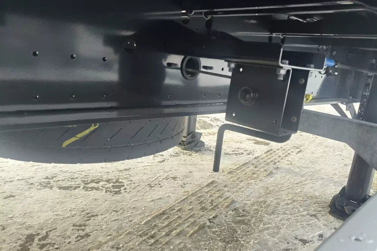 Krone MEGA / FIRANKA / OŚ PODNOSZONA / DACH PODNOSZONY / zdjęcie 14