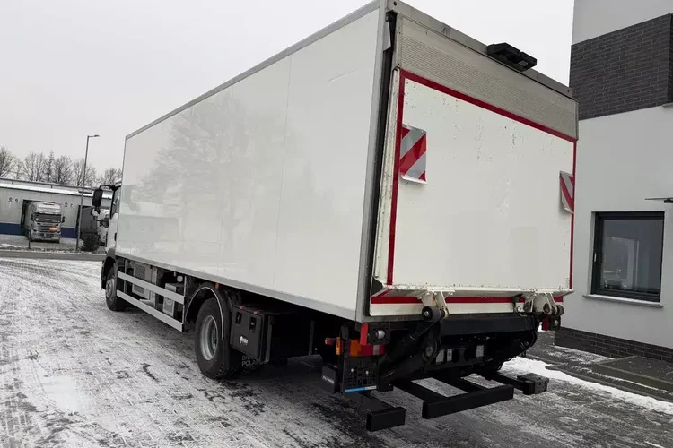 MAN TGM 15.250 CHŁODNIA zdjęcie 4