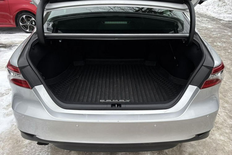 Toyota Camry 2.5 HSD 218KM EXECUTIVE, gwarancja, FV23% zdjęcie 19