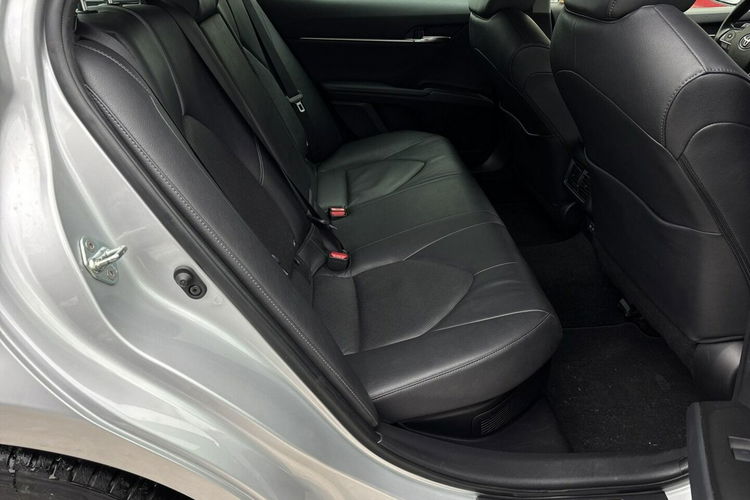 Toyota Camry 2.5 HSD 218KM EXECUTIVE, gwarancja, FV23% zdjęcie 20