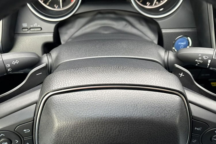 Toyota Camry 2.5 HSD 218KM EXECUTIVE, gwarancja, FV23% zdjęcie 26