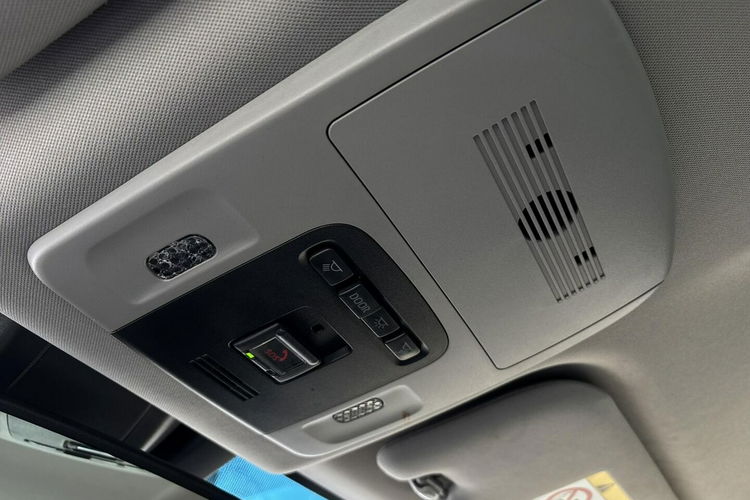 Toyota Camry 2.5 HSD 218KM EXECUTIVE, gwarancja, FV23% zdjęcie 32