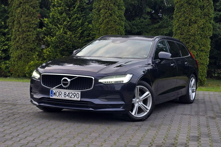 V90 Volvo V90 2.0 D3 Momentum Pro Diesel 150KM zdjęcie 2