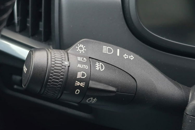 V90 Volvo V90 2.0 D3 Momentum Pro Diesel 150KM zdjęcie 32