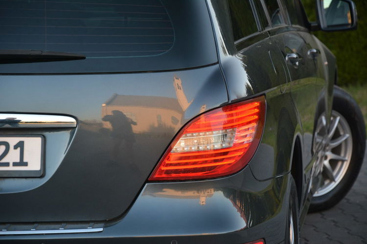 R 350 Mercedes-Benz Klasa R 3.0 Diesel 190KM 300 CDI 7G-TRONIC DPF zdjęcie 15
