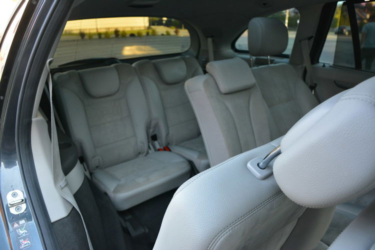 R 350 Mercedes-Benz Klasa R 3.0 Diesel 190KM 300 CDI 7G-TRONIC DPF zdjęcie 27