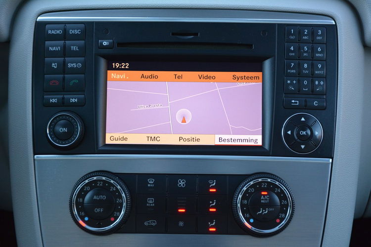 R 350 Mercedes-Benz Klasa R 3.0 Diesel 190KM 300 CDI 7G-TRONIC DPF zdjęcie 36