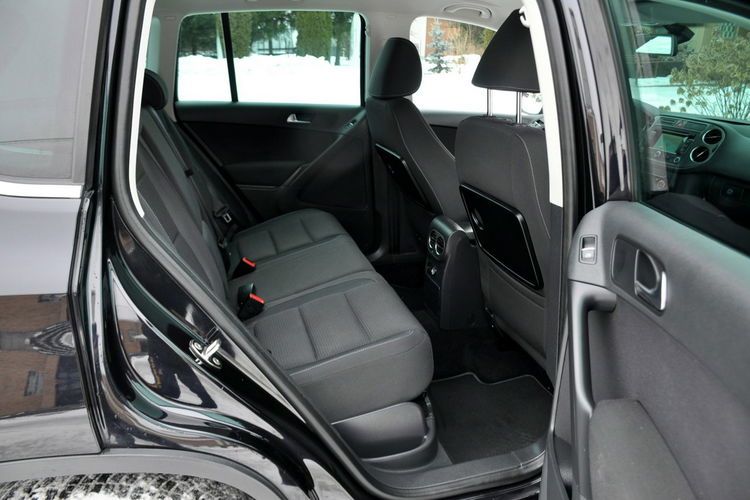 Volkswagen Tiguan 2.0TDI(140KM) Team Navi Welur Chrom Parkt Asistanse Reling Alu18"ASO zdjęcie 19