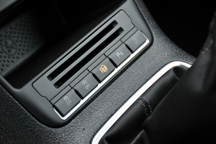 Volkswagen Tiguan 2.0TDI(140KM) Team Navi Welur Chrom Parkt Asistanse Reling Alu18"ASO zdjęcie 35