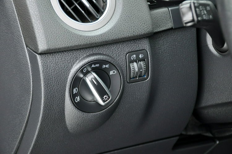 Volkswagen Tiguan 2.0TDI(140KM) Team Navi Welur Chrom Parkt Asistanse Reling Alu18"ASO zdjęcie 36