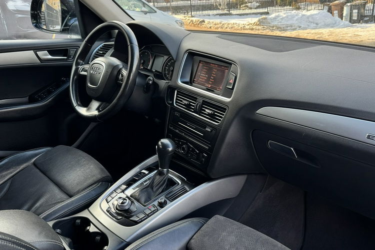 Audi Q5 3.0TDI 240KM 4x4 S Line Skóry Bi xenon Navi MMI Grzane fotele HAK zdjęcie 19