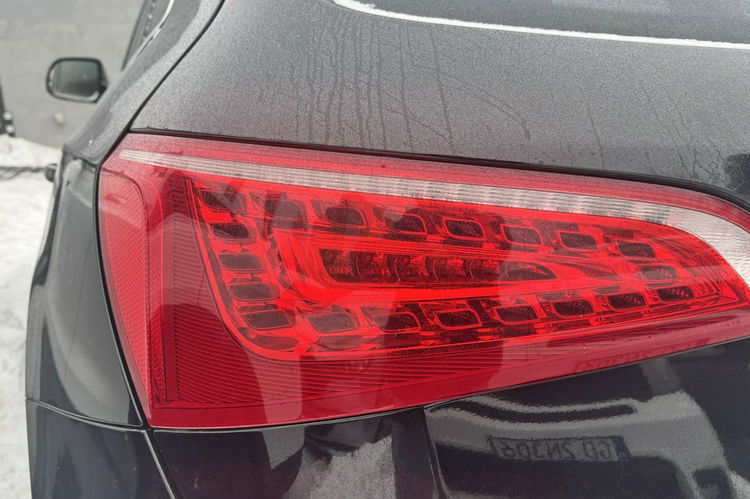 Audi Q5 3.0TDI 240KM 4x4 S Line Skóry Bi xenon Navi MMI Grzane fotele HAK zdjęcie 26