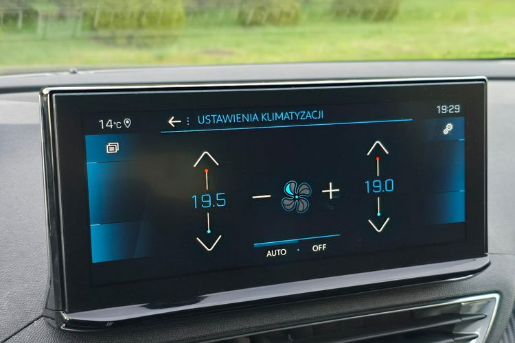 5008 Peugeot 5008 II 1.2 Benzyna, 130KM, 7 foteli, Serwis, 2 klucze zdjęcie 33