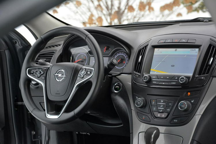 Opel Insignia Lift bi-Xenon Led Navi Kamera FrontAsist Asyst. Pasa BLIS Alu18' ASO zdjęcie 24