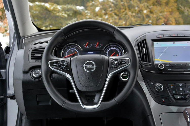 Opel Insignia Lift bi-Xenon Led Navi Kamera FrontAsist Asyst. Pasa BLIS Alu18' ASO zdjęcie 26