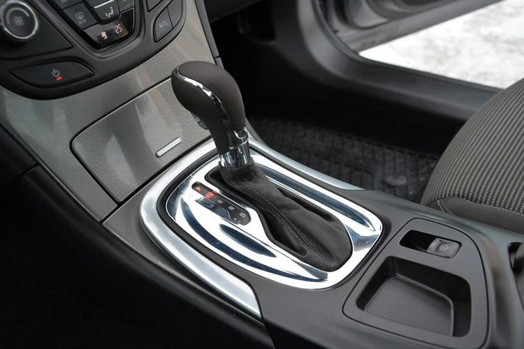 Opel Insignia Lift bi-Xenon Led Navi Kamera FrontAsist Asyst. Pasa BLIS Alu18' ASO zdjęcie 31