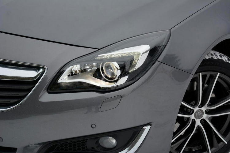 Opel Insignia Lift bi-Xenon Led Navi Kamera FrontAsist Asyst. Pasa BLIS Alu18' ASO zdjęcie 8