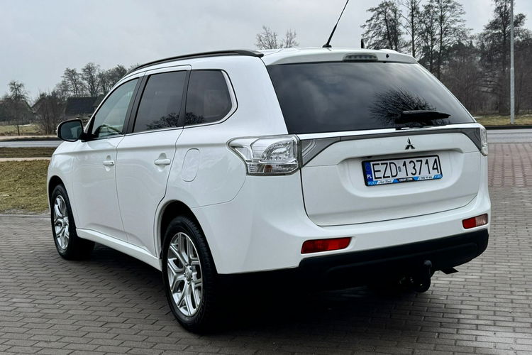 Mitsubishi Outlander Hybryda PLUG-IN BDB stan zdjęcie 12