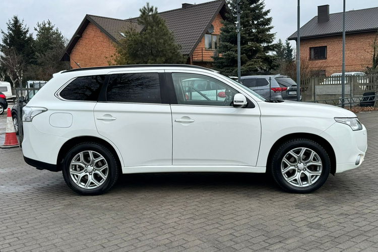 Mitsubishi Outlander Hybryda PLUG-IN BDB stan zdjęcie 15