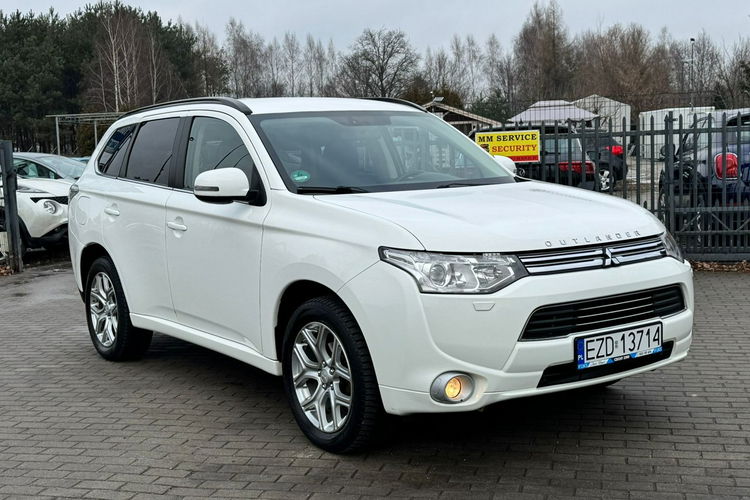 Mitsubishi Outlander Hybryda PLUG-IN BDB stan zdjęcie 16
