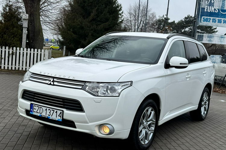 Mitsubishi Outlander Hybryda PLUG-IN BDB stan zdjęcie 5