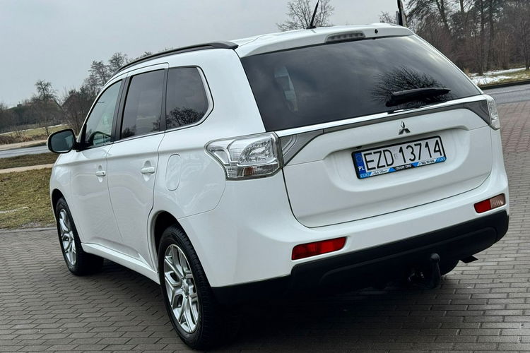 Mitsubishi Outlander Hybryda PLUG-IN BDB stan zdjęcie 6