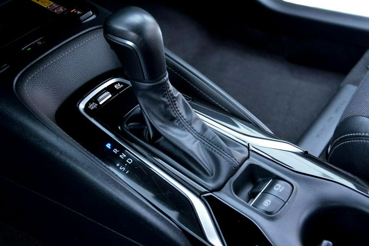 Toyota Corolla Lift FullLed RadarAcc BLIS As.Pasa Navi Kamera KeylessGo Aso Alu17" zdjęcie 32