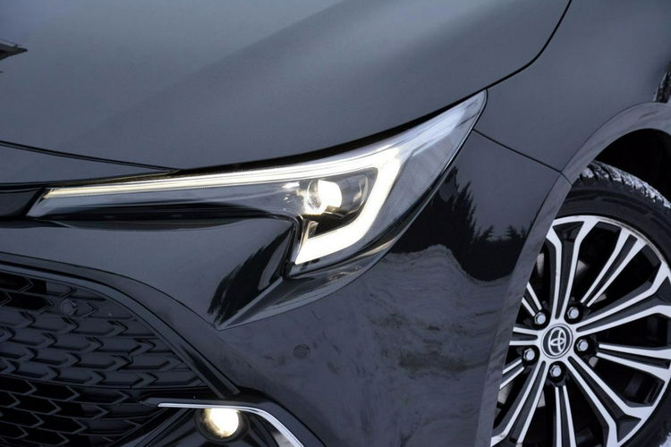 Toyota Corolla Lift FullLed RadarAcc BLIS As.Pasa Navi Kamera KeylessGo Aso Alu17" zdjęcie 7