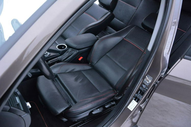 BMW X1 2.0d(143KM) Lift Xenon Led Duża Navi Kamera Parktronic Skóry Alu17" zdjęcie 21