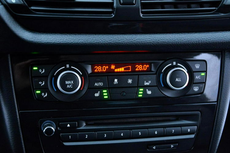 BMW X1 2.0d(143KM) Lift Xenon Led Duża Navi Kamera Parktronic Skóry Alu17" zdjęcie 31