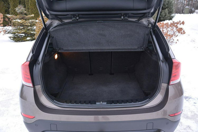BMW X1 2.0d(143KM) Lift Xenon Led Duża Navi Kamera Parktronic Skóry Alu17" zdjęcie 36