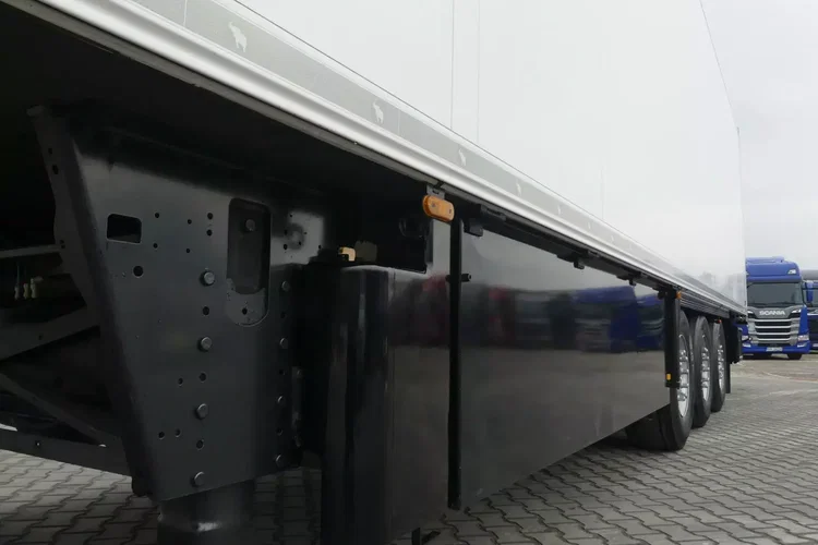 Schmitz CHŁODNIA / DOPPELSTOCK / OŚ PODNOSZONA / zdjęcie 12