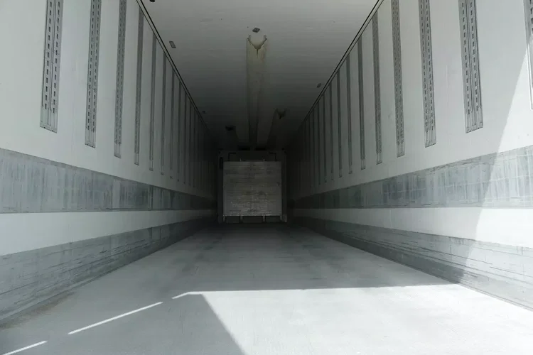 Schmitz CHŁODNIA / DOPPELSTOCK / OŚ PODNOSZONA / zdjęcie 17