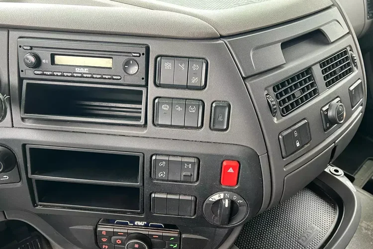 DAF XF 106.480 / SC / E6 / STANDARD / RETARDER / SPROWADZONY / DUŻY WYBÓR zdjęcie 10