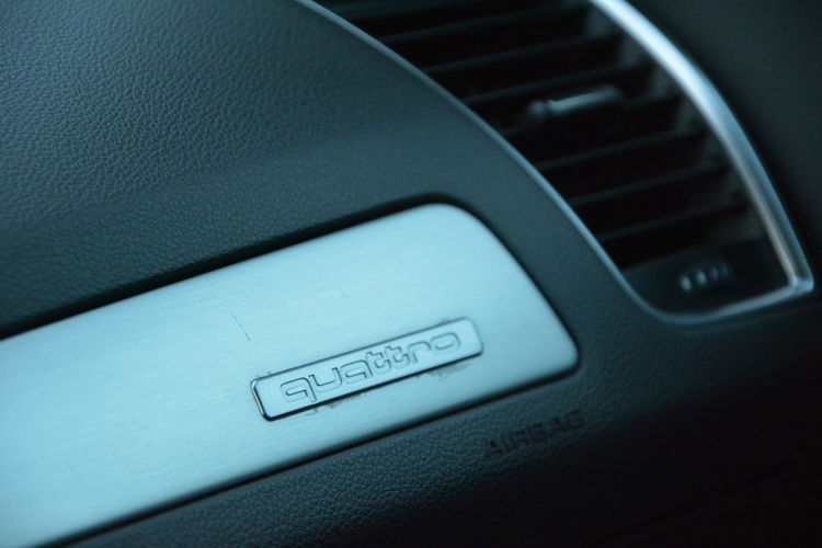 Q5 Audi Q5 I/8R 2.0 TDI 170KM Quattro S-tronic zdjęcie 40