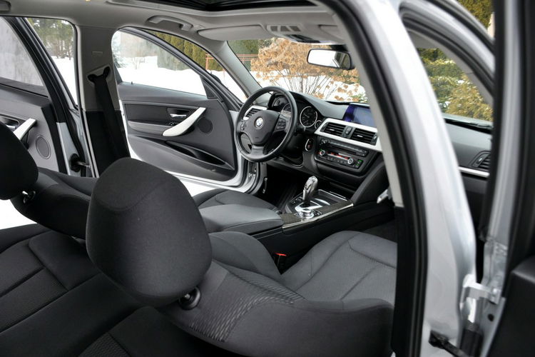 BMW 320 2.0d(184KM) Duża Navi Automat Szyberdach 2xParktr I Wł Welur Alu16"ASO zdjęcie 23