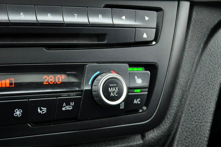 BMW 320 2.0d(184KM) Duża Navi Automat Szyberdach 2xParktr I Wł Welur Alu16"ASO zdjęcie 33