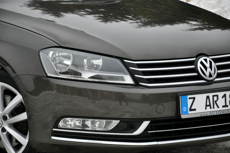 Volkswagen Passat 2.0TDI(140KM) Duża Navi Klimatronik El.Fotel Skóry Reling Alu17"ASO VW zdjęcie 12