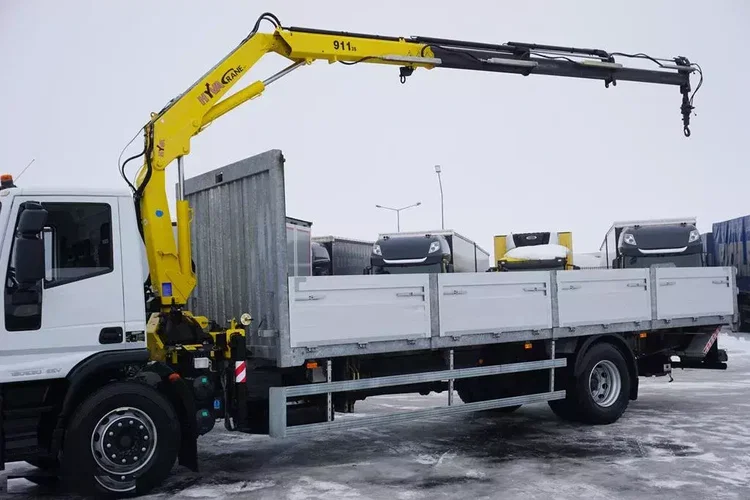 Iveco EUROCARGO / 180E30 / SKRZYNIOWY + HDS + WINDA / HYVA 911 / ROTATOR / PILOT zdjęcie 24