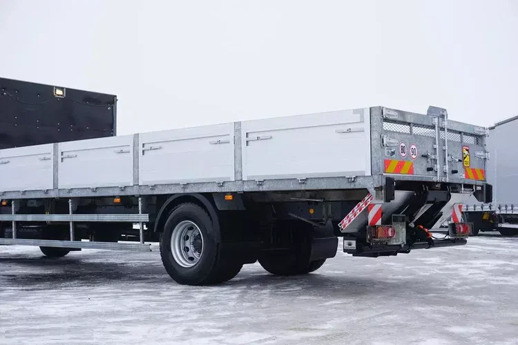 Iveco EUROCARGO / 180E30 / SKRZYNIOWY + HDS + WINDA / HYVA 911 / ROTATOR / PILOT zdjęcie 37