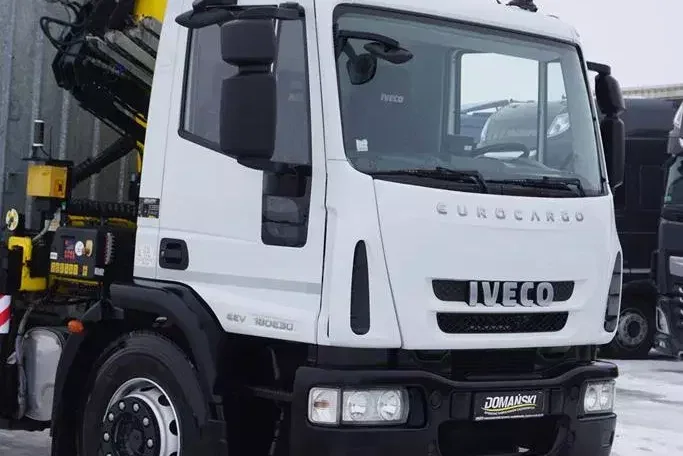 Iveco EUROCARGO / 180E30 / SKRZYNIOWY + HDS + WINDA / HYVA 911 / ROTATOR / PILOT zdjęcie 40